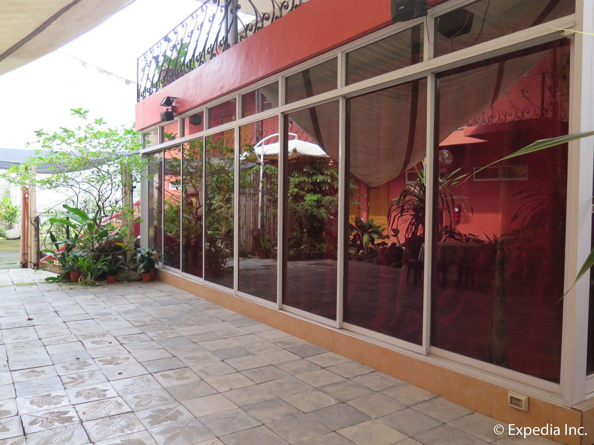 โอโย 579 อนิซาเบล สวีท Hotel Davao ภายนอก รูปภาพ